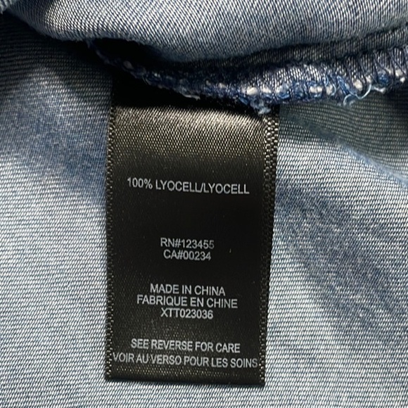 DESIGN LAB LORD & TAYLOR Blue Off-Shoulder Women's Top - Picture 10 of 13